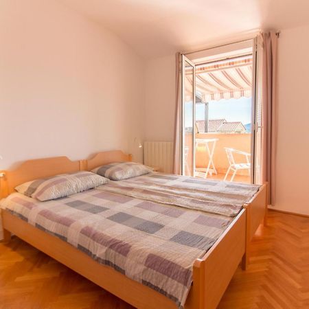 Malinska - Apartment Glavas Extérieur photo