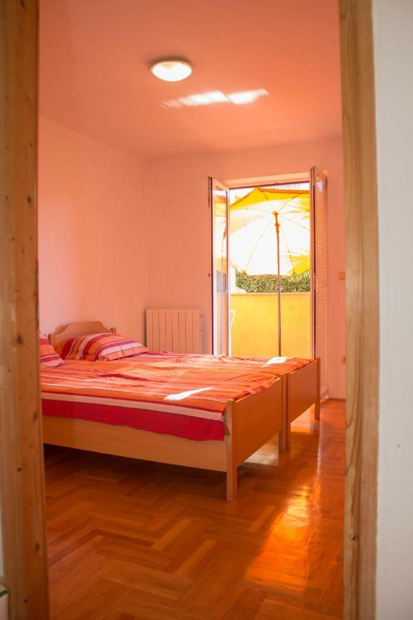 Malinska - Apartment Glavas Extérieur photo